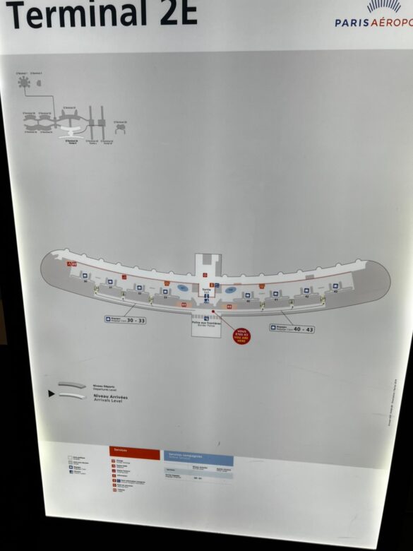 パリ シャルルドゴール空港ターミナル2Eのイミグレ通過後の地図