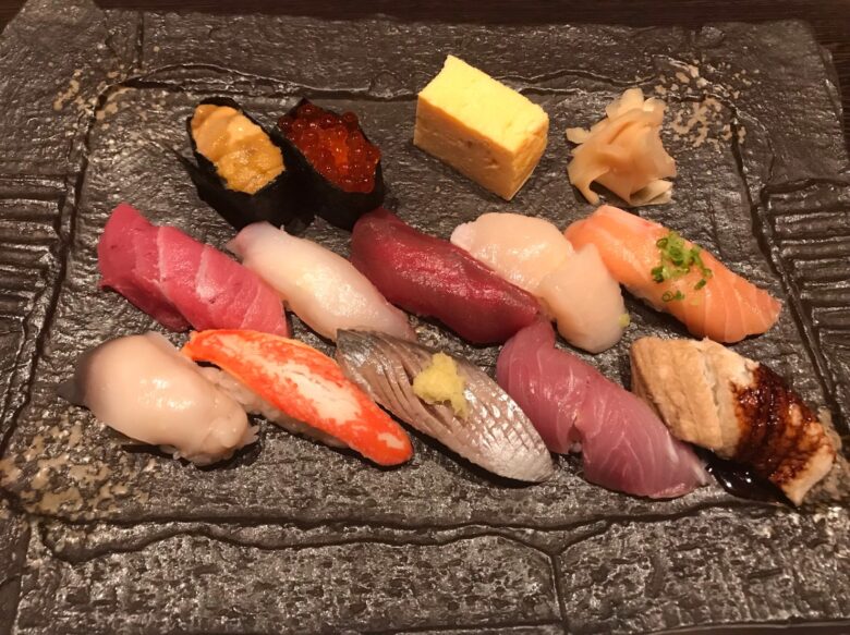 函館の寿司屋「すし蔵」の近海おまかせにぎり
